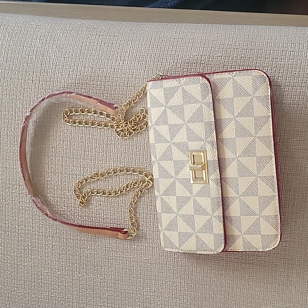 Designer Like Cream Gray and Gold Chain Shoulder Or Crossbody Bag